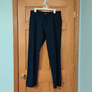 Lululemon Commission Pants Mens Size 34 Tapered Leg Warpstreme Stretch Navy